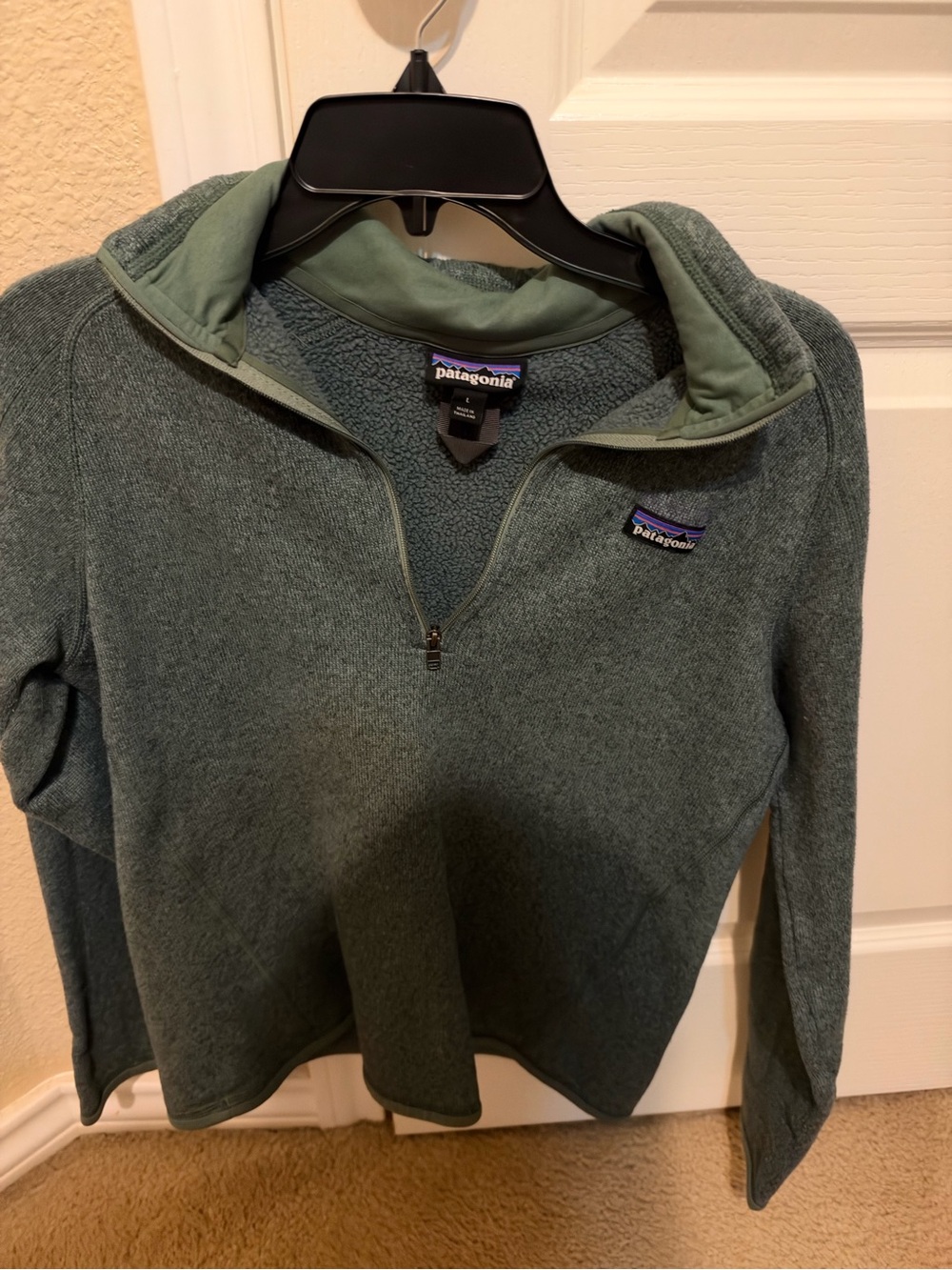 Patagonia Women's Sage Green Half-Zip Fleece Pullover
